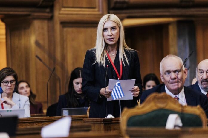 Η-Φωτεινή-Αραμπατζή-εκπροσώπησε-την-Ελλάδα-στη-Διακοινοβουλευτική-Συνέλευση-Επιτροπών-Παραγωγής-και-Εμπορίου-χωρών-της-ΕΕ.-στη-Δανία