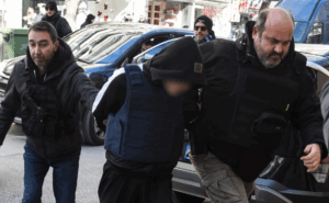 Φυλακές-Κασσαβέτειας:-Ξυλοκόπησαν-τον-16χρονο-που-τραυμάτισε-θανάσιμα-17χρονο-στις-Σέρρες-–-Τον-μαστίγωσαν-με-ηλεκτρικό-καλώδιο
