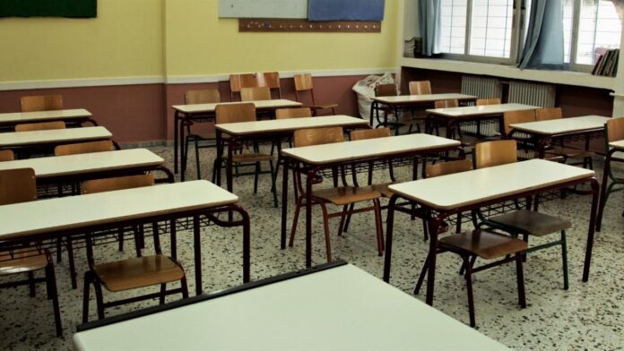 Σέρρες:-Καθηγήτρια-φέρεται-να-φίμωσε-13χρονο-μέσα-στην-τάξη