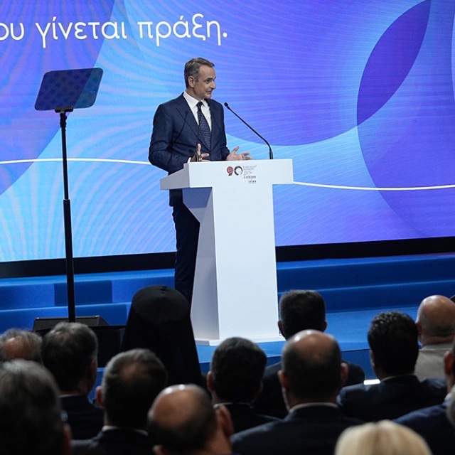Τα-μέτρα-–-έκπληξη-του-Μητσοτάκη-στη-ΔΕΘ:-«Κουμπαράς»-άνω-των-60.000-ευρώ,-μηδενισμός-του-φόρου-στο-αγροτικό-εισόδημα-και-επίδομα-500-ευρώ-στο-Δημόσιο