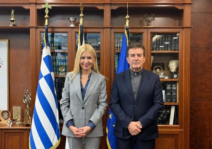 Τη-δημιουργία-Τμήματος-Τροχαίας-Αυτοκινητοδρόμων-με-έδρα-τις-Σέρρες-ζητά-η-Φωτεινή-Αραμπατζή